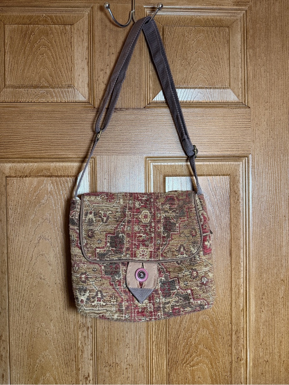 Wilk WearTapestry Crossbody Bag in Red and Brown - Stylish Everyday Shoulder Bag